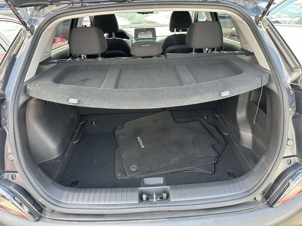 Certified 2023 Hyundai Kona SEL AWD/4WD image 10