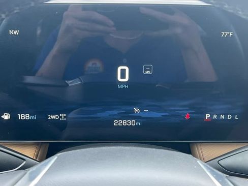 Used 2025 Chevrolet Equinox ACTIV w/ Convenience Package III AWD/4WD image 20