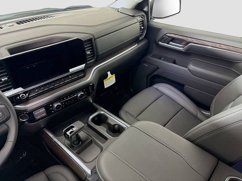New 2026 GMC Sierra 1500 SLT w/ SLT Premium Plus Package image 24