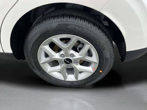 New 2025 Kia Soul LX image 11