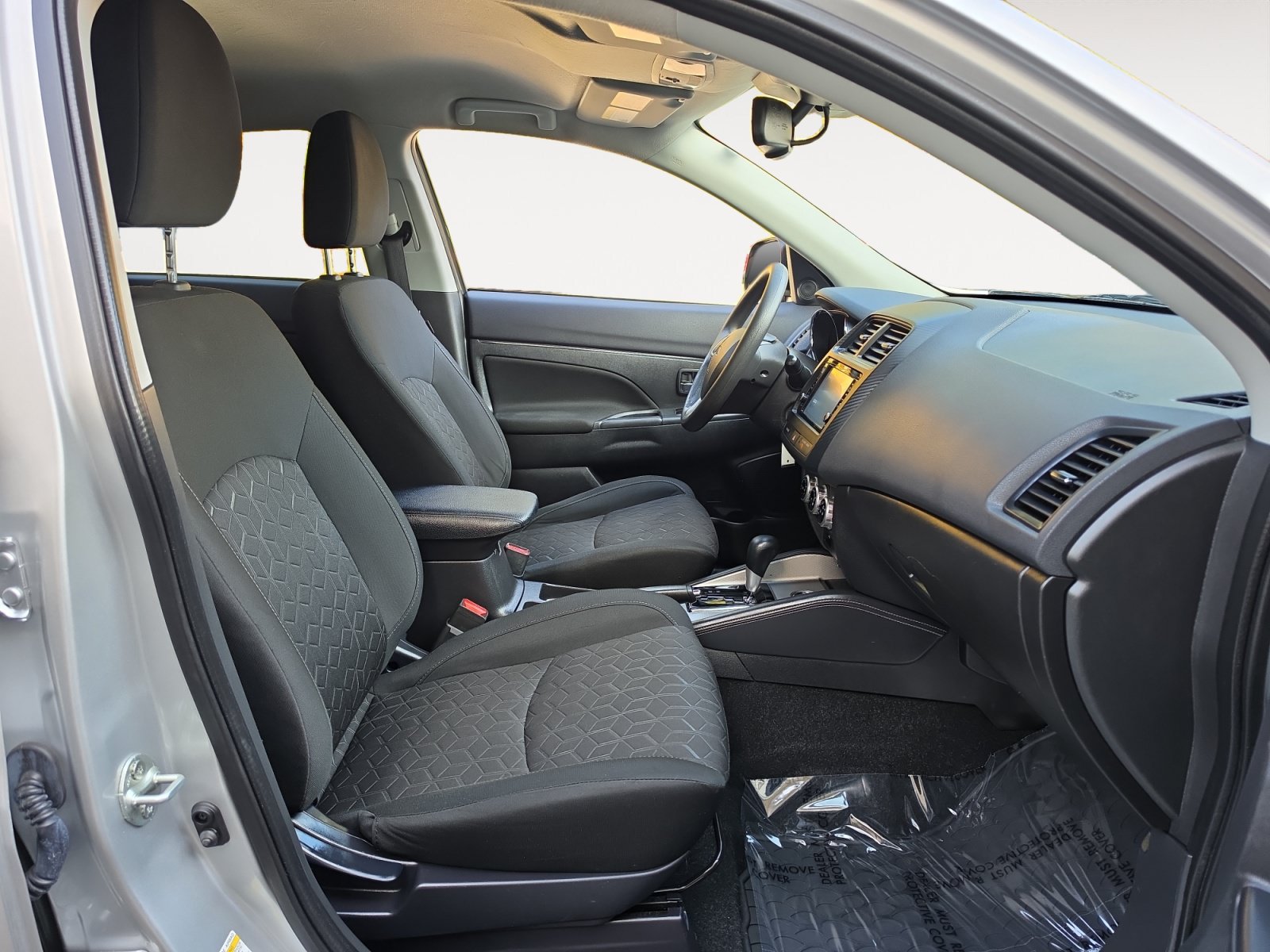 Used 2023 Mitsubishi Outlander Sport ES AWD/4WD image 15