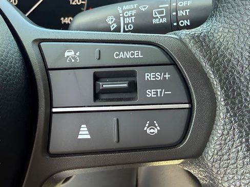 Certified 2025 Honda HR-V LX image 16