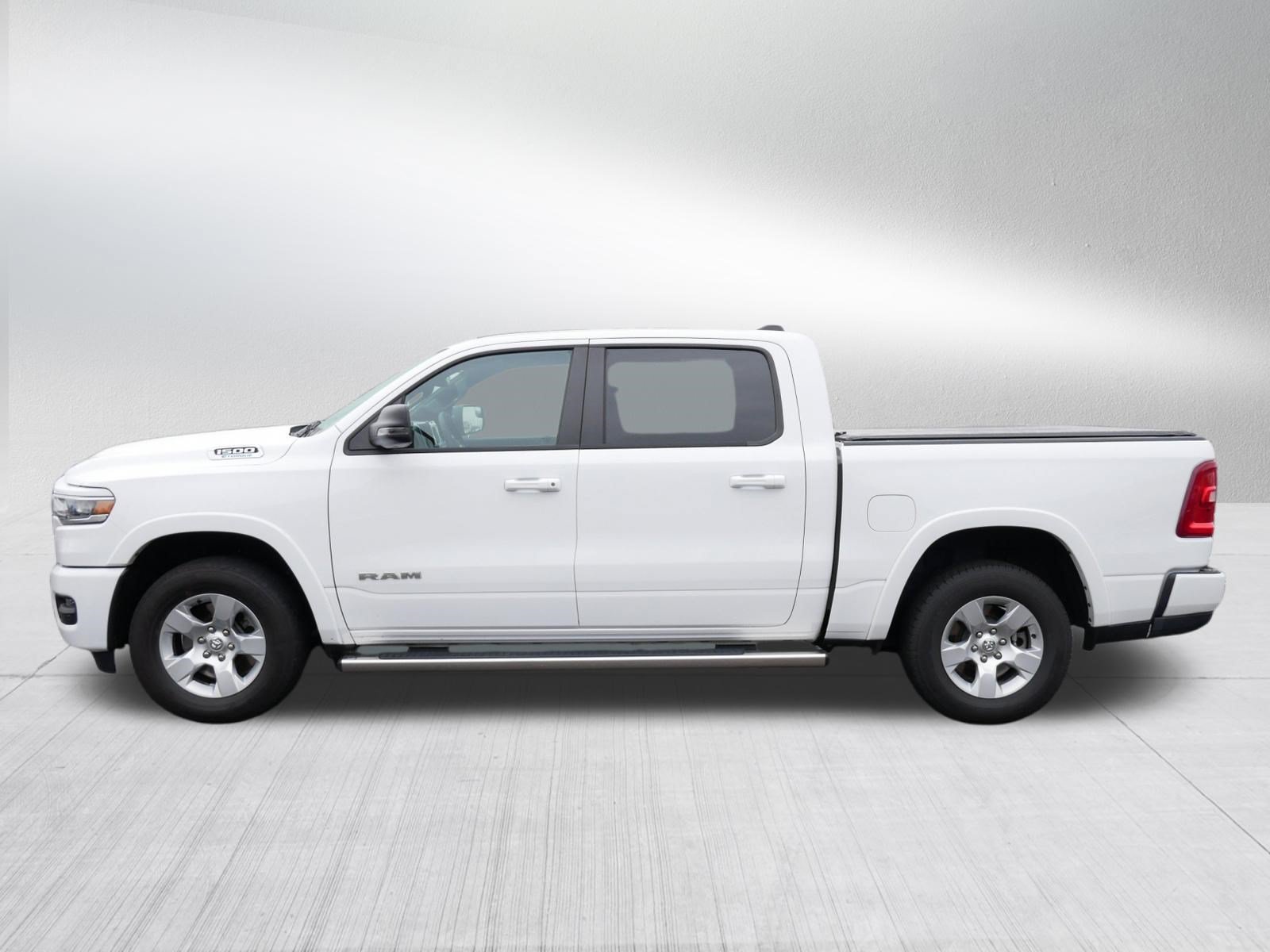 Used 2025 RAM 1500 Big Horn AWD/4WD image 4