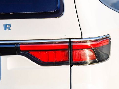 Used 2024 Jeep Wagoneer Series II w/ Flexible Seating Group image 10