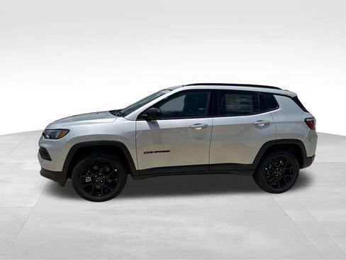 New 2026 Jeep Compass Latitude AWD/4WD image 5