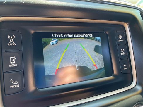 Used 2017 Jeep Grand Cherokee Laredo w/ Quick Order Package 23E image 16