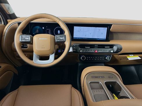 Certified 2026 Hyundai Palisade Calligraphy FWD image 18