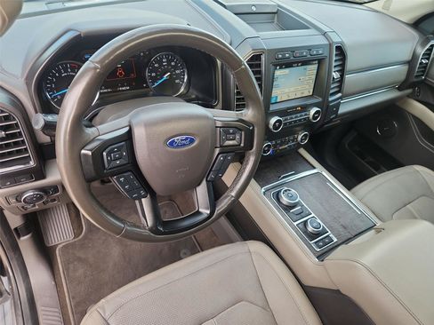 Used 2019 Ford Expedition Limited w/ Equipment Group 302A AWD/4WD image 10