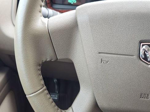 Used 2010 Dodge Journey SXT w/ Flexible Seating Group FWD image 28