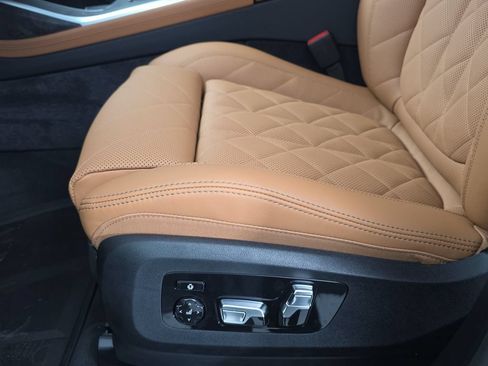 New 2027 BMW X7 xDrive40i w/ Executive Package AWD/4WD image 29
