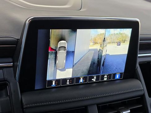 Used 2023 Chevrolet Tahoe LT w/ Luxury Package image 21