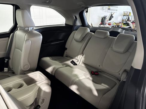 Used 2025 Honda Odyssey EX-L image 21