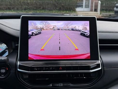 Used 2022 Jeep Compass Limited image 51