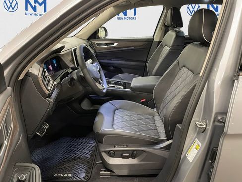 New 2026 Volkswagen Atlas SEL Premium R-Line image 9