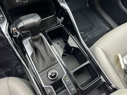 Used 2024 Kia Sorento SX image 35