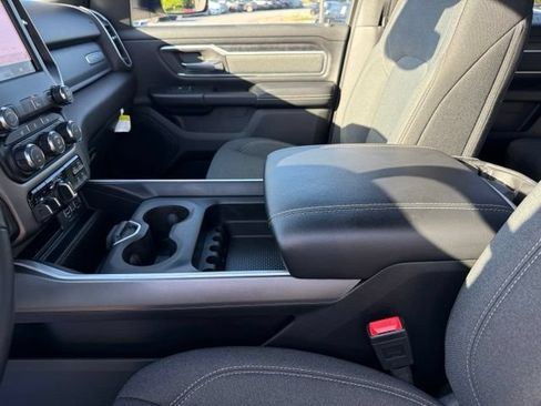 Used 2023 RAM 1500 Big Horn AWD/4WD image 23