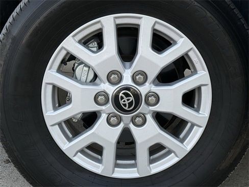 Used 2024 Toyota Tacoma SR image 9