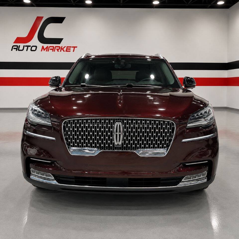 Used 2020 Lincoln Aviator Reserve w/ Equipment Group 201A RWD image 8