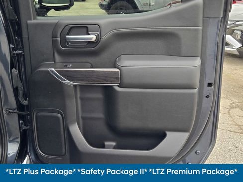 Used 2021 Chevrolet Silverado 1500 LTZ w/ LTZ Premium Package AWD/4WD image 17
