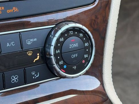 Used 2015 Mercedes-Benz SL 63 AMG image 29