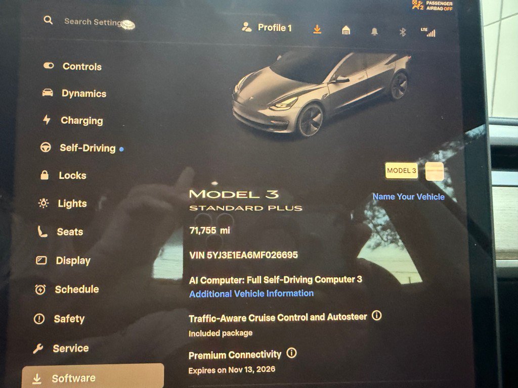 Used 2021 Tesla Model 3 Standard Range RWD image 17
