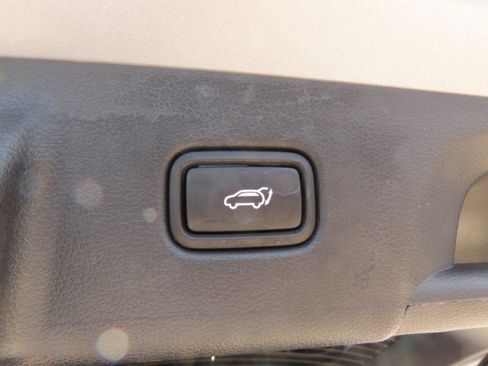 Used 2025 Hyundai Palisade SEL FWD image 12