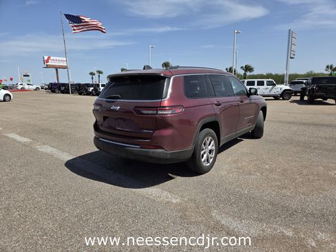 Used 2022 Jeep Grand Cherokee L Limited w/ Luxury Tech Group II image 7