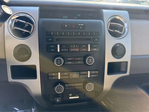 Used 2010 Ford F150 XLT image 16