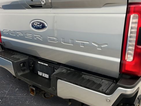 Used 2023 Ford F250 XLT w/ XLT Premium Package AWD/4WD image 38