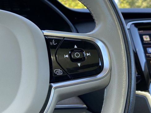 Used 2023 Volvo XC90 T8 Plus w/ Protection Package Premier image 20