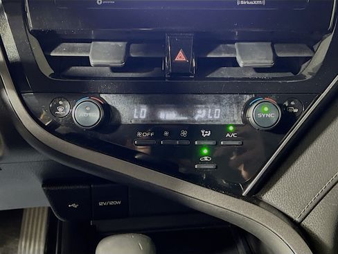 Used 2023 Toyota Camry SE FWD image 25