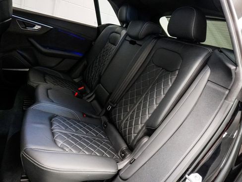 Used 2021 Audi SQ8 Prestige w/ Prestige Package image 9