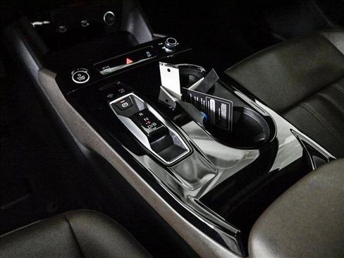 New 2027 Audi Q6 e-tron Premium Plus AWD/4WD image 12