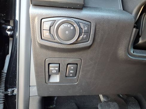 Used 2020 Ford F150 XLT w/ Equipment Group 302A Luxury AWD/4WD image 21
