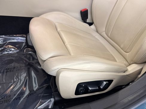 Used 2019 BMW 330i Sedan w/ Premium Package RWD image 14