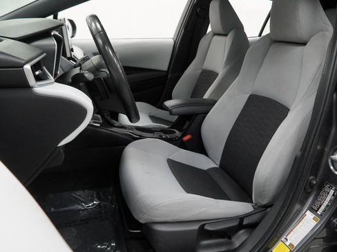 Used 2024 Toyota Corolla SE image 17