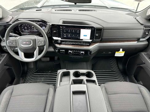 New 2025 GMC Sierra 3500 SLE w/ Preferred Package image 22