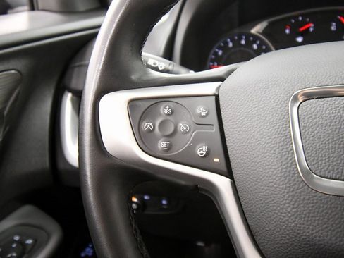 Used 2024 GMC Terrain SLT image 20