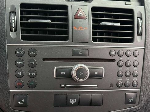 Used 2011 Mercedes-Benz C 300 4MATIC Sedan image 22