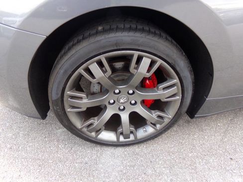 Used 2015 Maserati GranTurismo Convertible image 52