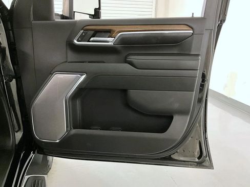 Certified 2024 Chevrolet Silverado 2500 High Country w/ Technology Package image 16