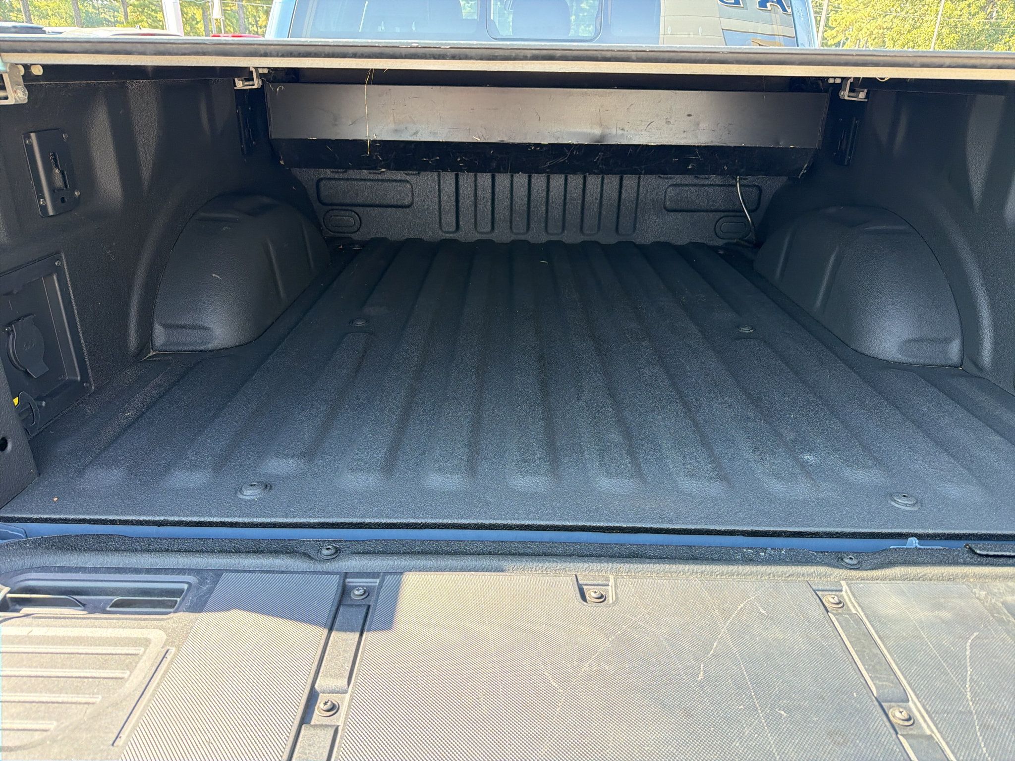 Used 2023 Ford F150 Lariat w/ Equipment Group 502A High AWD/4WD image 13