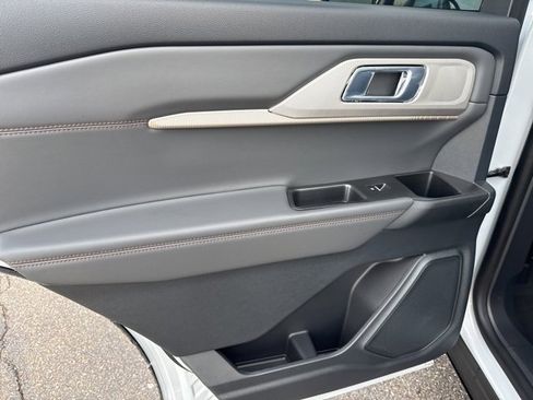 New 2026 Ford Explorer Active w/ Active Comfort Package image 41