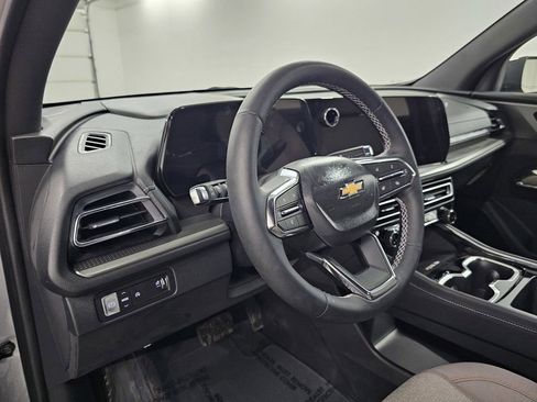 Used 2026 Chevrolet Traverse LT w/ Driver Confidence Package image 10