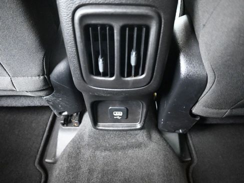 Used 2018 Jeep Compass Sport image 24