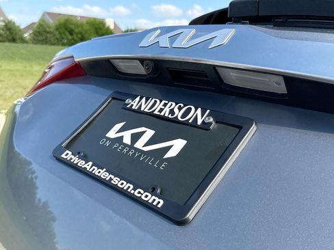 Used 2023 Kia Seltos S AWD/4WD image 15