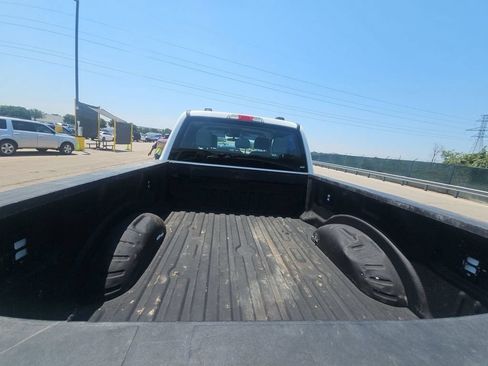 Used 2025 Ford F250 XL w/ FX4 Off-Road Package AWD/4WD image 6