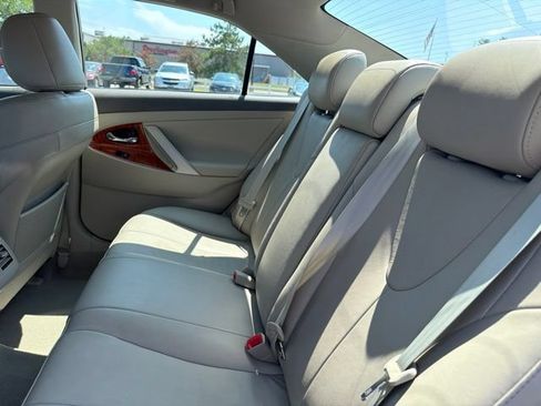 Used 2010 Toyota Camry XLE FWD image 20