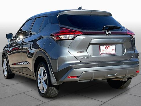 Used 2024 Nissan Kicks S image 11