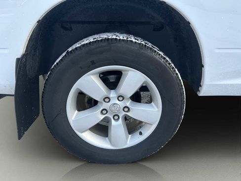 Used 2024 RAM 1500 Classic SLT AWD/4WD image 24
